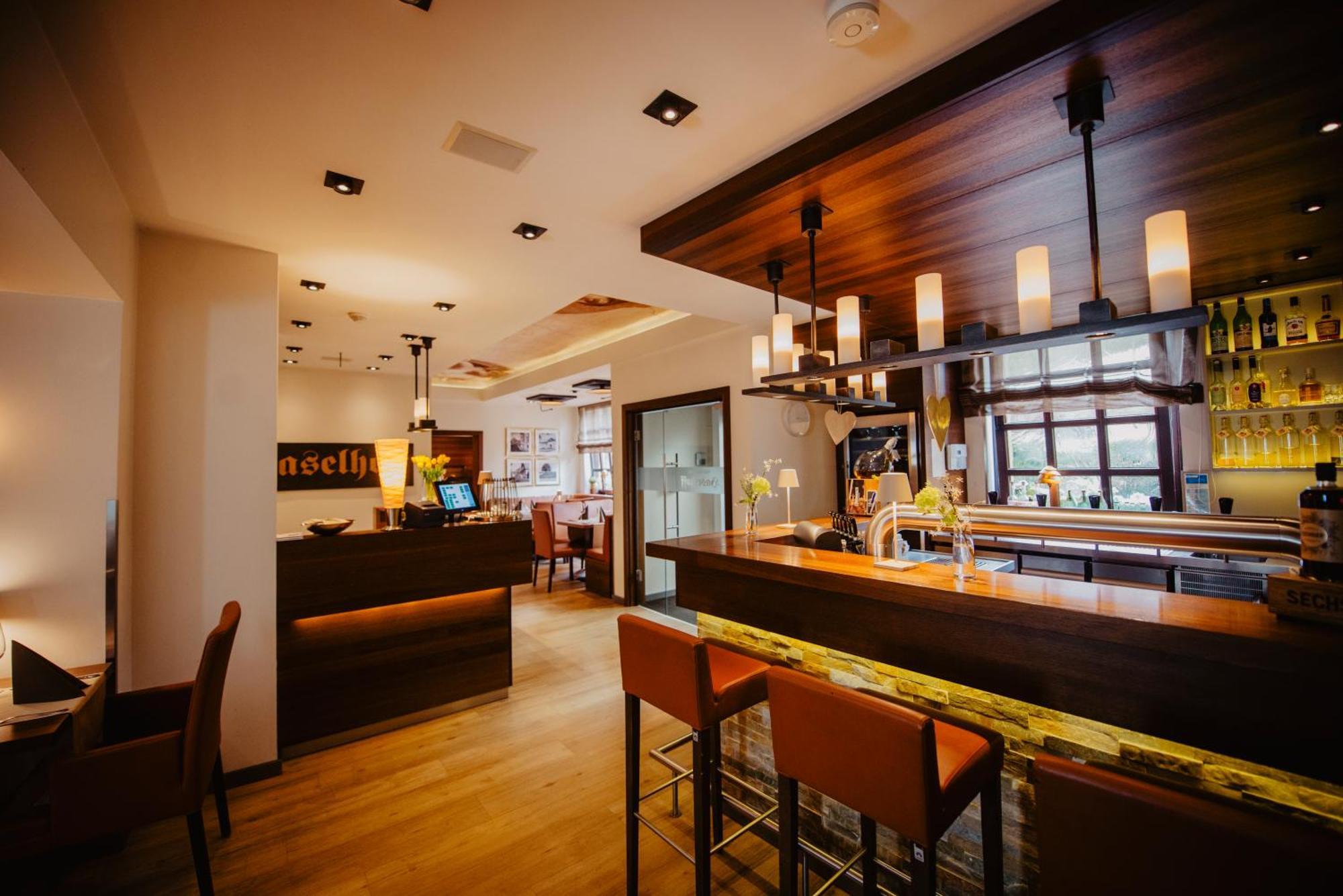 Hotel-Restaurant Haselhoff โคเอิสเฟลท์ ภายนอก รูปภาพ